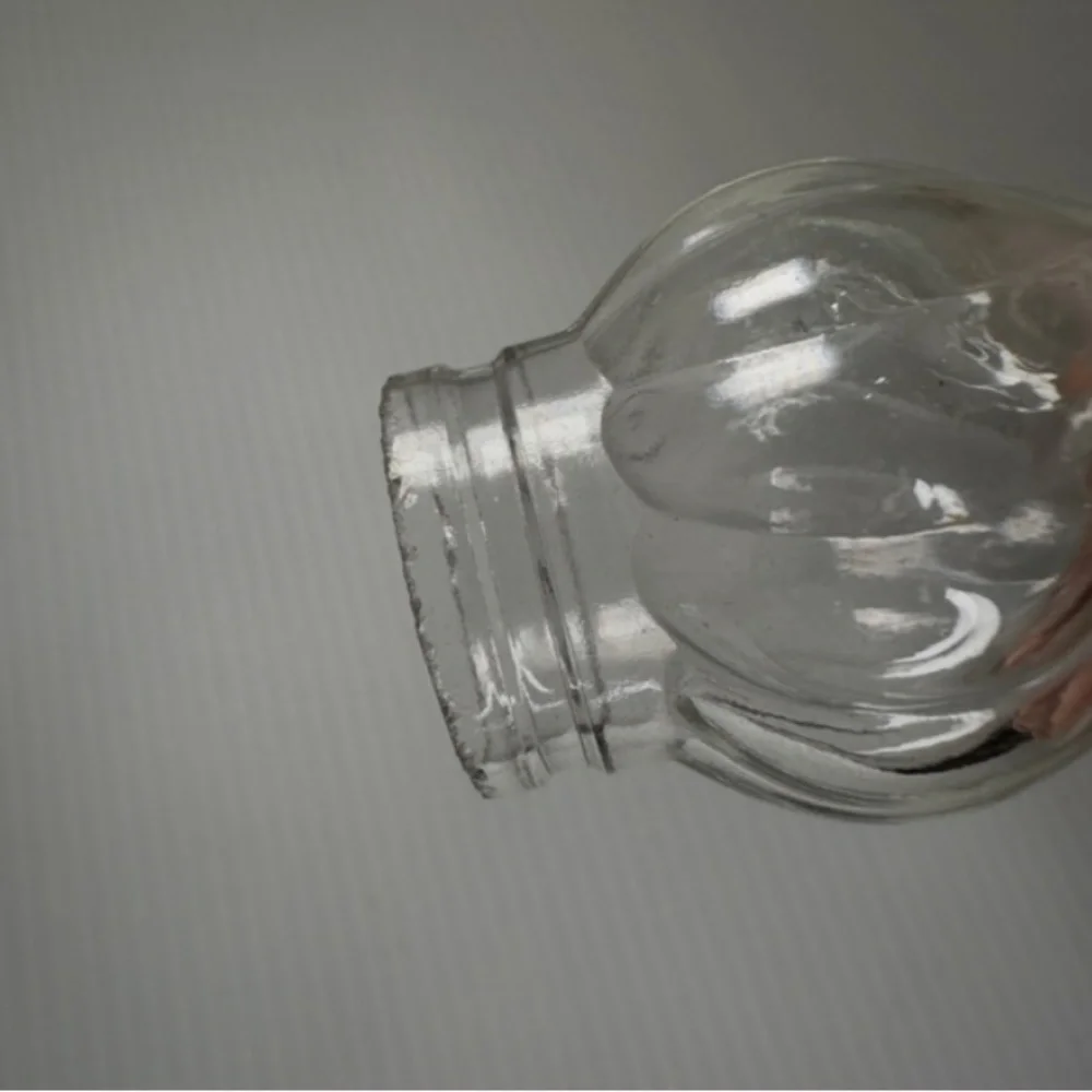 ANTIQUE MINIATURE OIL / KEROSENE LAMP SMITH 1 FIG 119 PG 78 SWIRL PATTERN c1920
